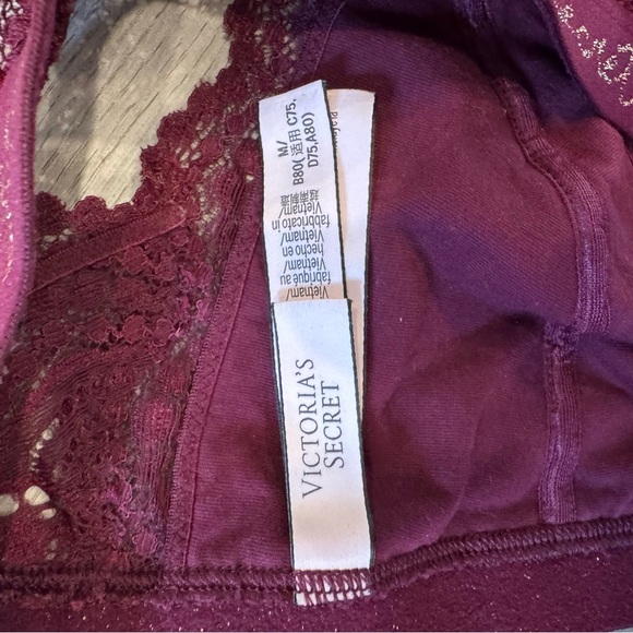 Victoria's Secret Bralette Med Plum Purple Triangle Logo Unlined Front Close - Picture 3 of 4